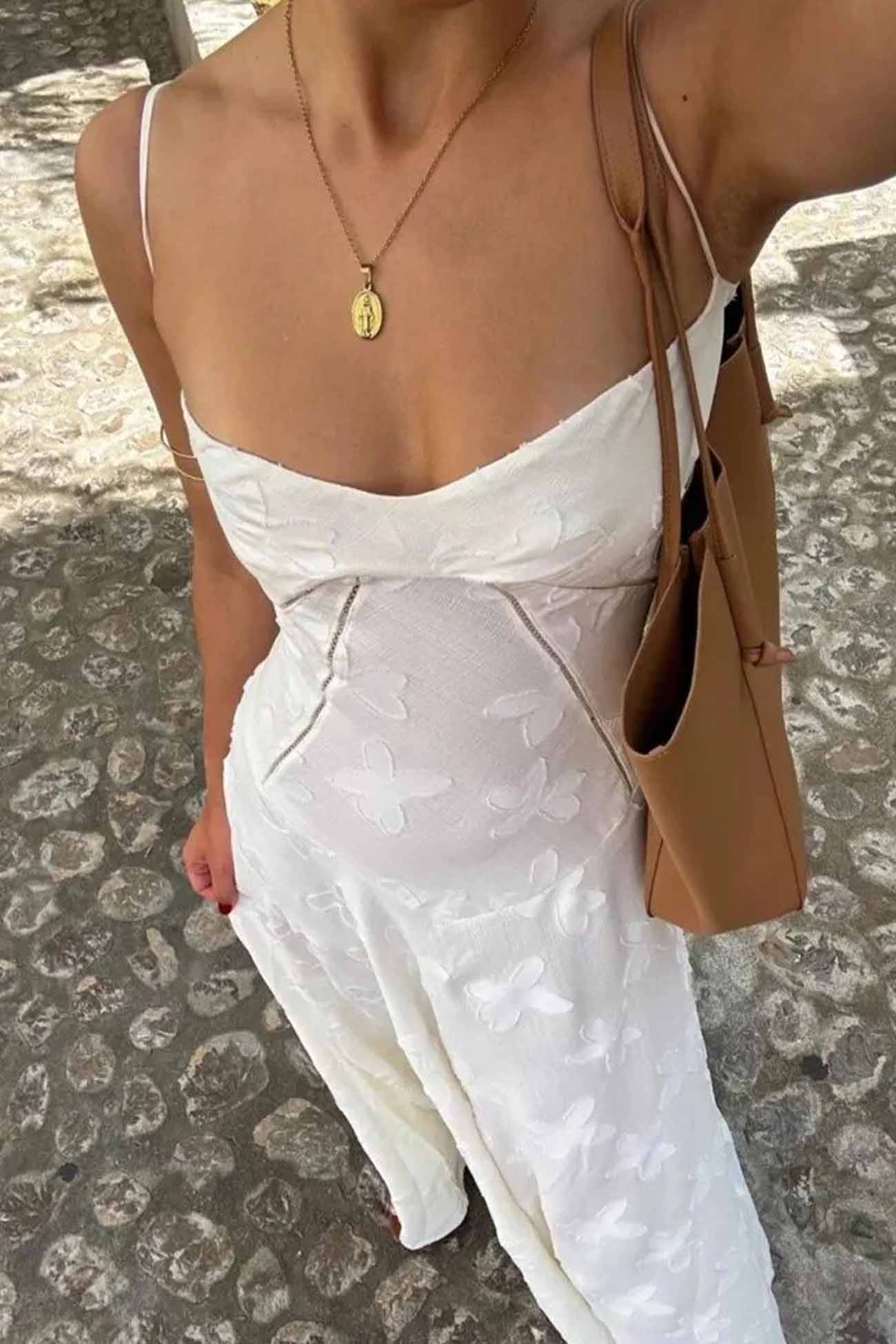 Sukienka Maxi BloomGrace z Koronkowym Wiązaniem i Kwiatowym Żakardem