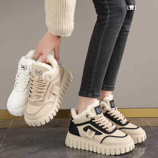 Dagmara - Wysokie Buty Zimowe z Nadrukiem Logotypu Damskie