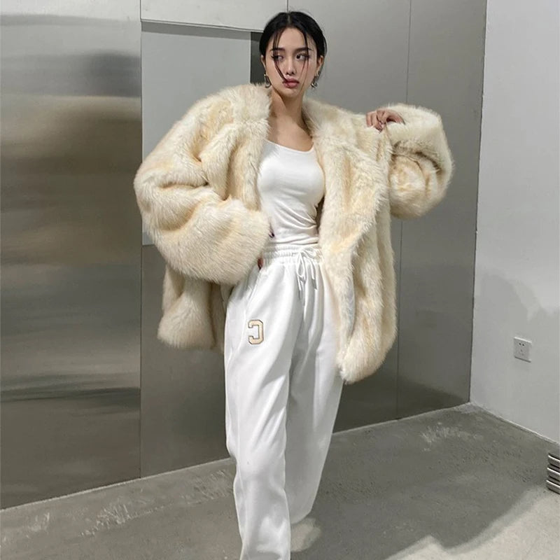 Karolina Fluffy Wiosenny Płaszcz – Modny i Stylowy