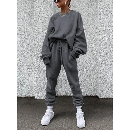 Joanna - Komplet damski elegancki - Dwuczęściowy zestaw z stylowymi detalami