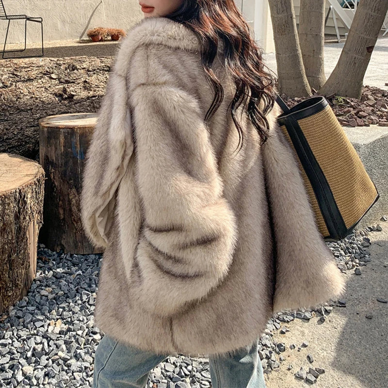 Karolina Fluffy Wiosenny Płaszcz – Modny i Stylowy