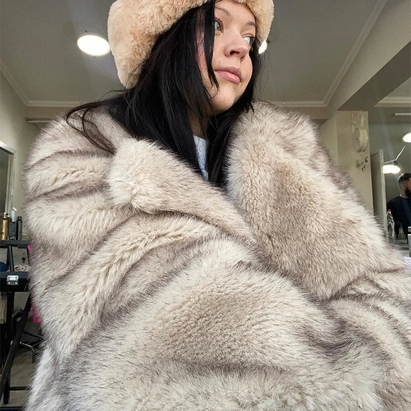Karolina Fluffy Wiosenny Płaszcz – Modny i Stylowy