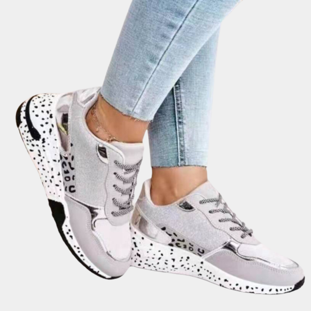 Klara | Błyszczące sneakersy damskie