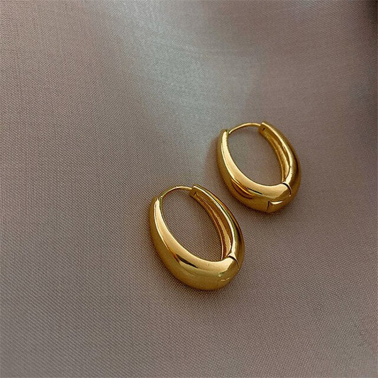 Samanta - Klasyczne złote kolczyki hoops – ponadczasowa elegancja