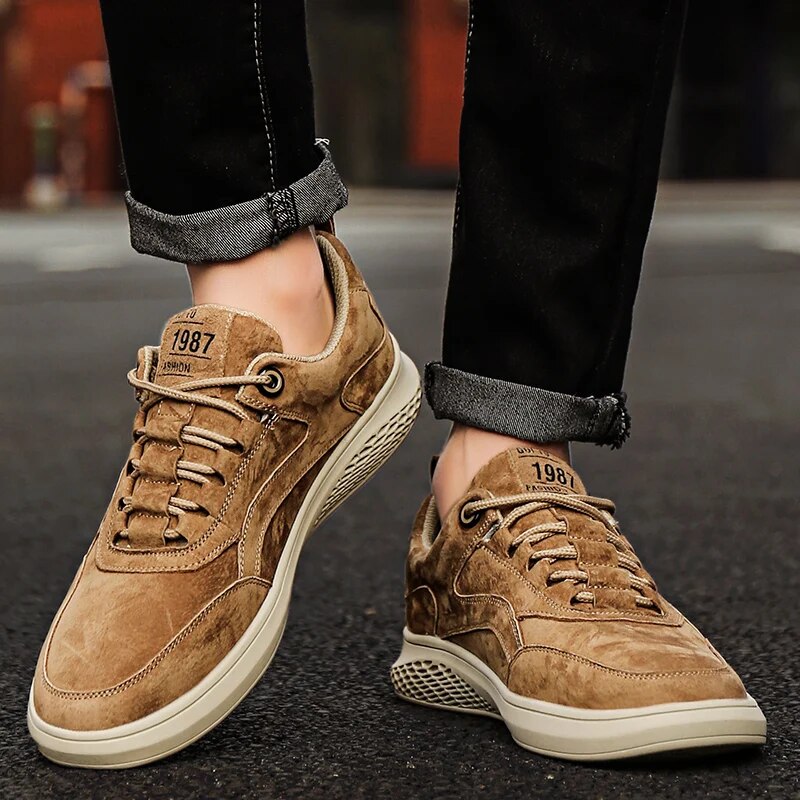 Adam - Klasyczne Zamszowe Sneakersy