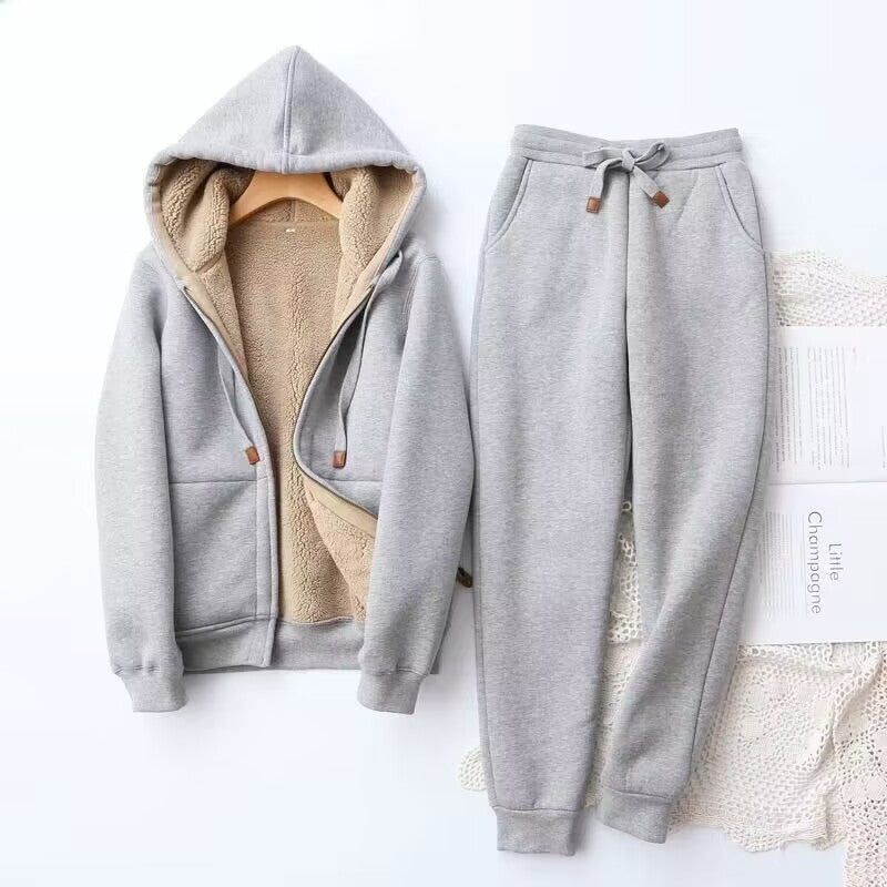 Aspen | Zimowy zestaw z hoodie i joggerami damski